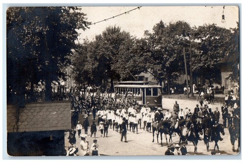 C1910 parade marching band - parade,